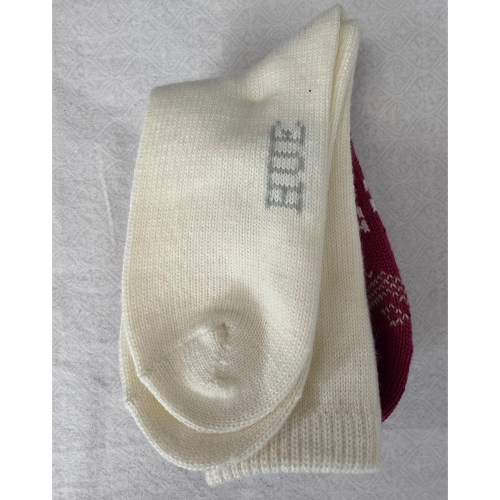 HUE Womens 2 Pack Nordic Snowflake Boot Socks Red White Heavy Weight new - Picture 4 of 4